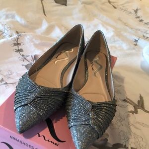 Elegant evening shoe with lots of sparkles